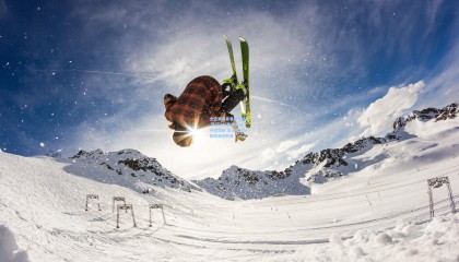 全运赛场青春风暴遇挫 浙江U20男足首战不敌劲旅 王钰栋领衔锋线难挽败局