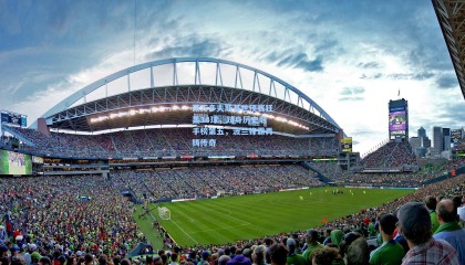 莱万多夫斯基世预赛狂轰34球，跻身历史射手榜第五，波兰锋霸再铸传奇